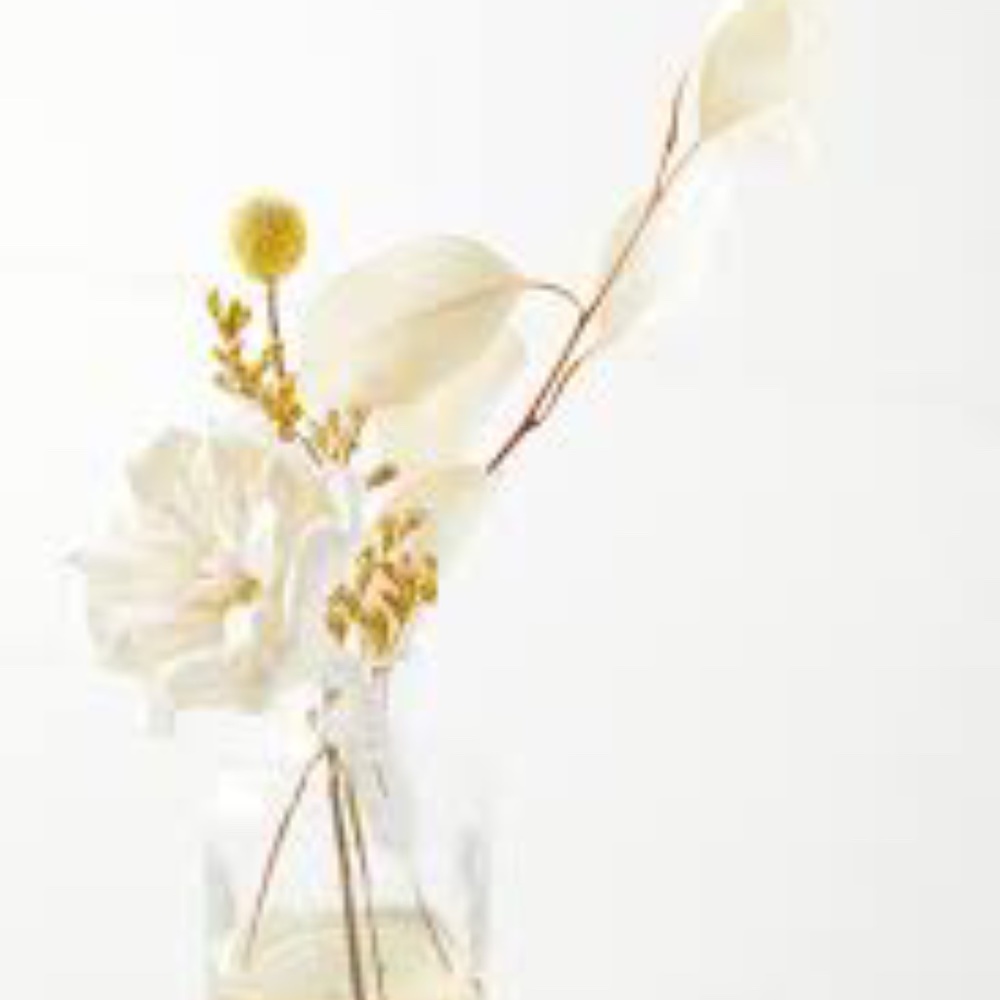 HP💝Anthropologie Floral Oil Diffuser yellow acct - Picture 2 of 3